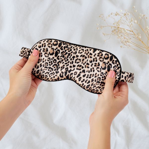 The Ultimate Guide to Blissy's Silk Sleep Mask Benefits - Canada