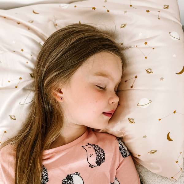 Kids Silk Pillowcase: Why They're Great for Allergies and Sensitive Skin