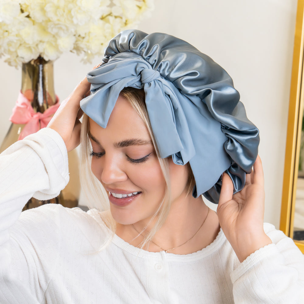 Blissy Ash Blue Blissy Bow Bonnet Lifestyle – Mulberry Silk