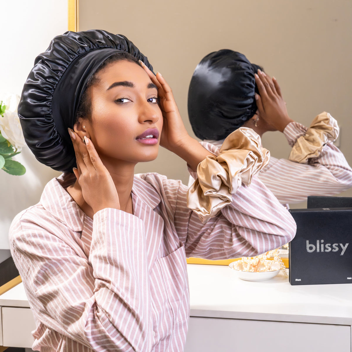 Black Blissy Halo Bonnet – Blissy Premium Silk