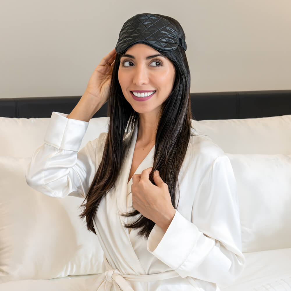 Blissy Black Silk Sleep Mask Detail –
