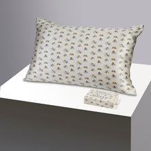 Load image into Gallery viewer, Pillowcase - Chillin&#39; Minions - Youth
