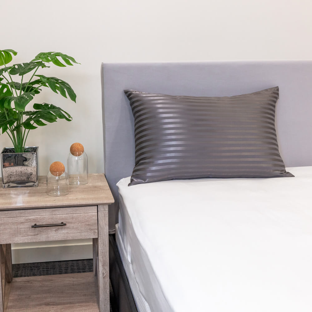Blissy Mulberry Silk Pillowcase – Grey Striped King